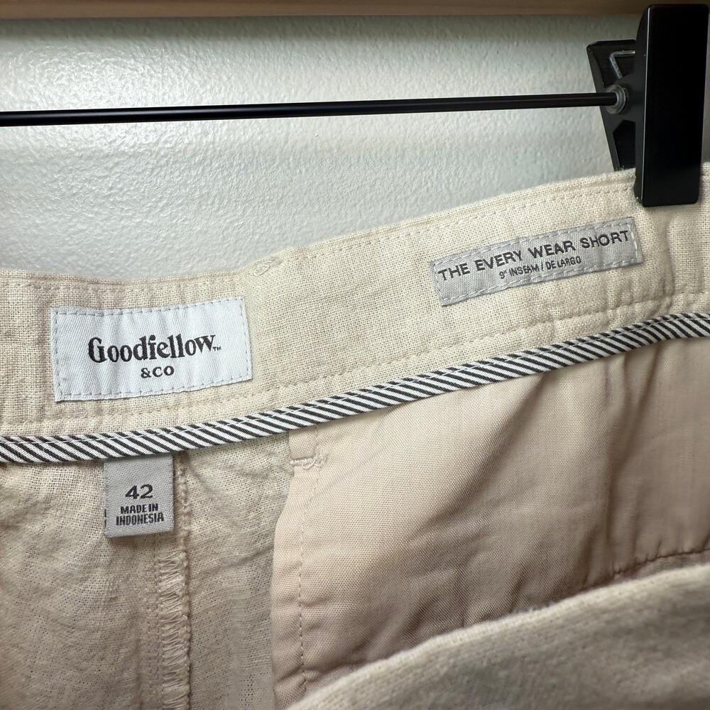 Goodfellow Men's The Every Wear 9" Flat Front Linen Shorts Tan Size 42 - Picture 3 of 6